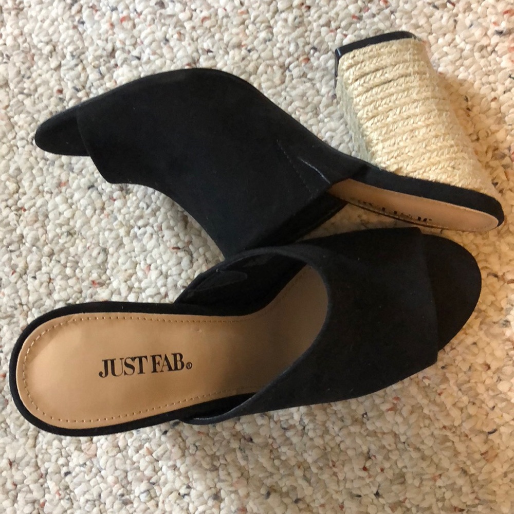 Mule shoes